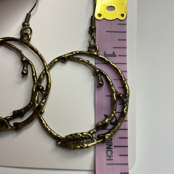 Antiqued Bronze Plated, Dangle Drop, Circular Branch with Fallen Leaf Earrings - Picture 4 of 5